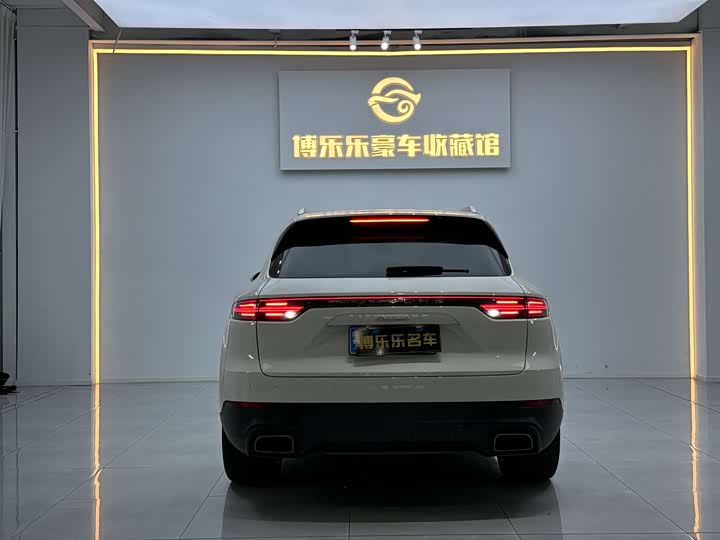 Porsche Cayenne 2019 Cayenne 3.0 T — фото 17