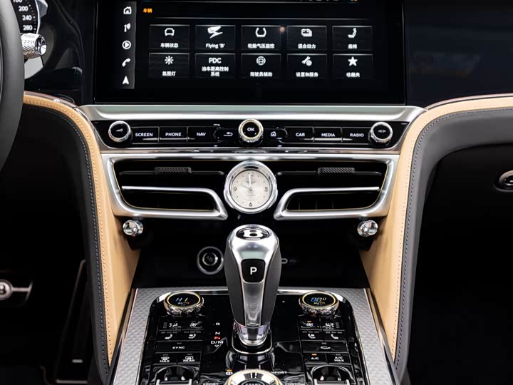 Bentley Flying Spur — фото 11