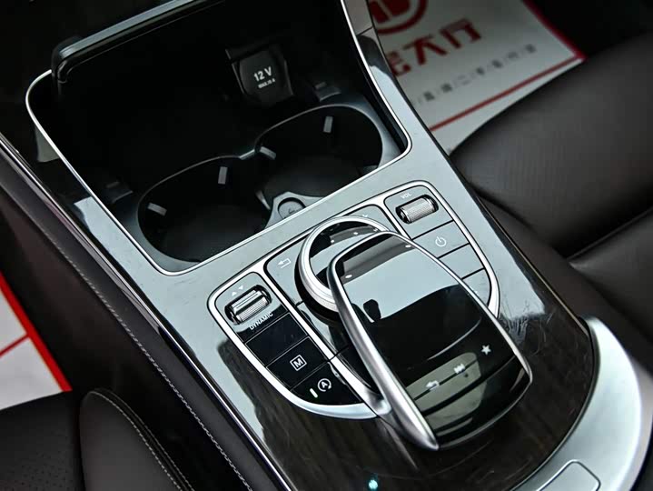 Mercedes-Benz GLC 2019 GLC 260 L 4 MATIC Luxury — фото 18