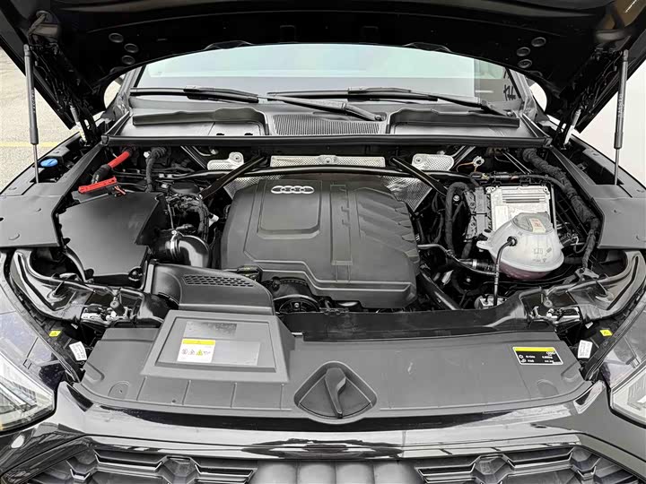 Audi Q5L 2024 40 TFSI — фото 9