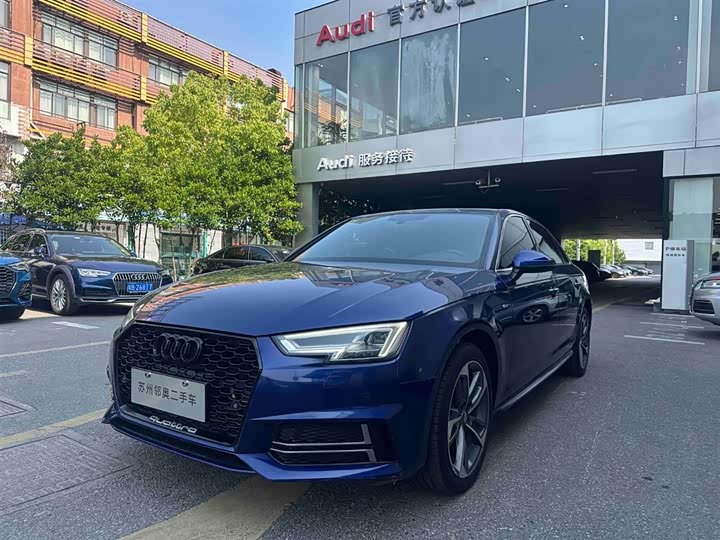 Audi A4L 2018 30 40 TFSI — фото 1