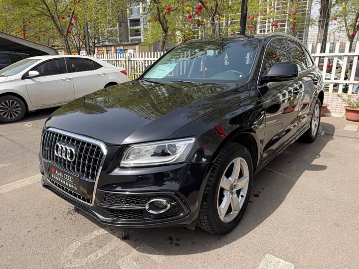 Audi Q5 2017 Plus 40 TFSI — фото 1