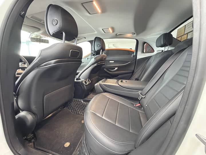 Mercedes-Benz E-Class 2018 E 200 L Sport — фото 5