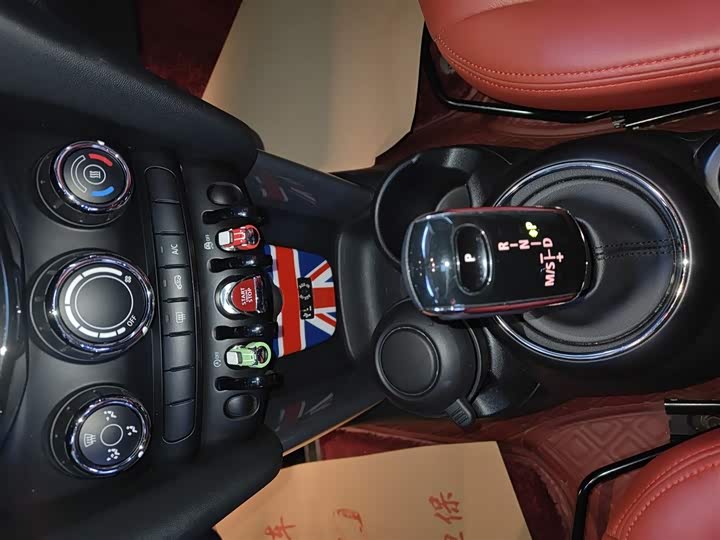 MINI Hatch — фото 10