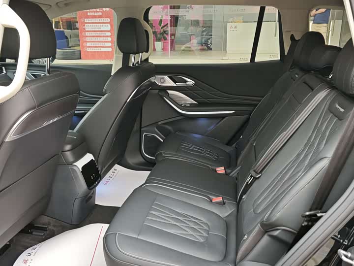 Hongqi HS7 PHEV 2024 2.0 T PHEV 4 WD 7 — фото 9