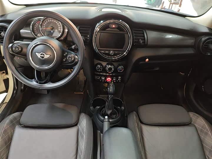 MINI Hatch — фото 12