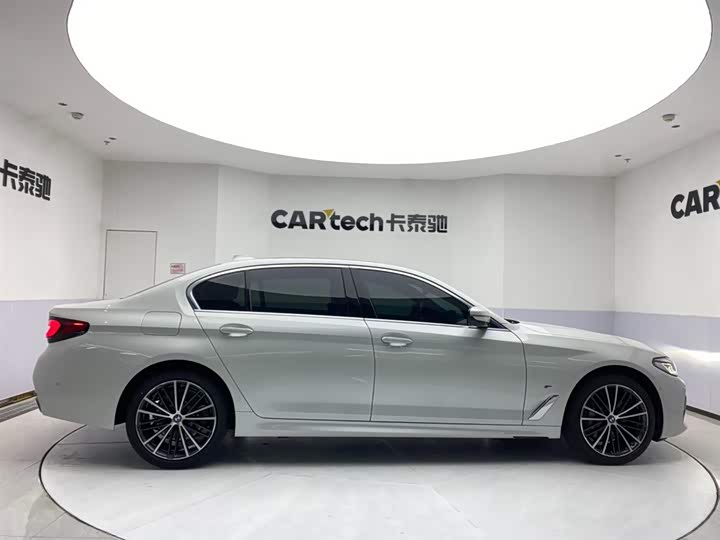 BMW 5-Series 2022 530 Li Leading M — фото 4
