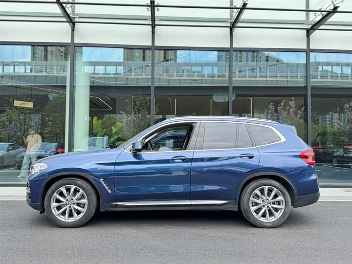 BMW X3 2021 x Drive 25i — фото 6