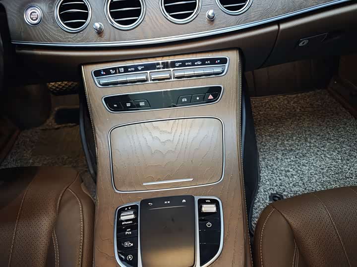 Mercedes-Benz E-Class E 300 L стиль — фото 7