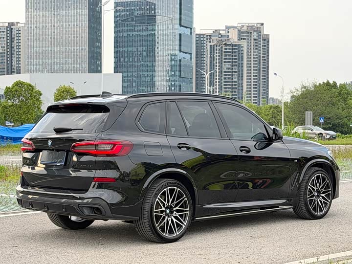BMW X5 2022 x Drive 40i M — фото 3