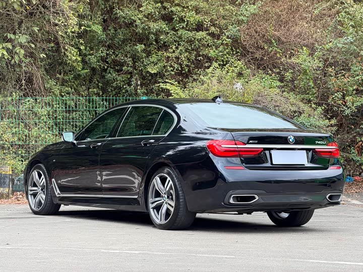 BMW 7-Series 2018 740 Li x Drive M — фото 24