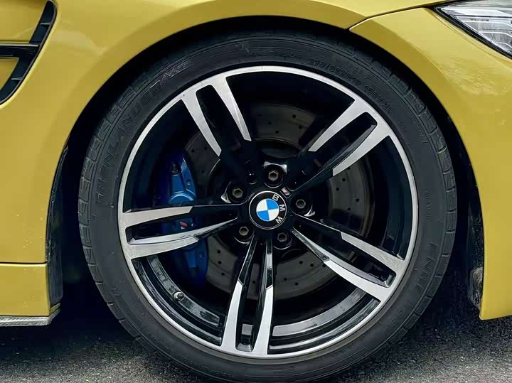 BMW M4 — фото 4