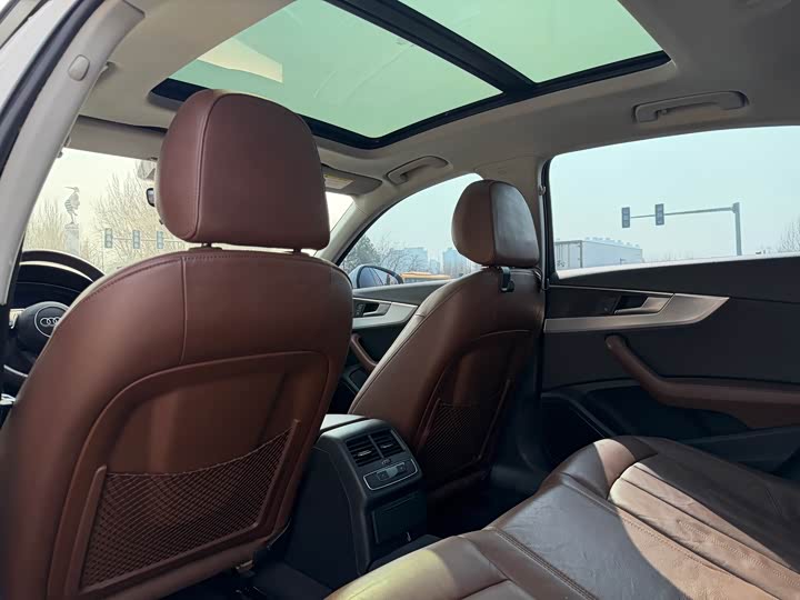Audi A4L 2018 30 40 TFSI — фото 5
