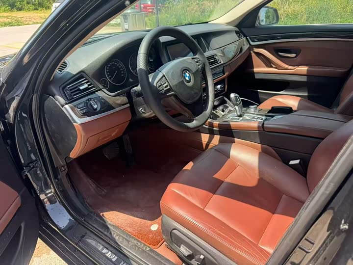 BMW 5 Series 525Li продвинутая — фото 4