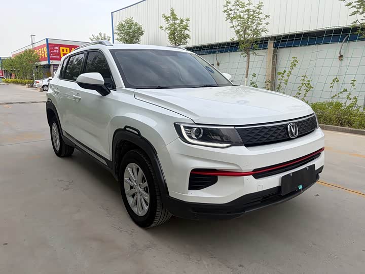 Changan CS35 PLUS 2021 1.6 L CVT — фото 2