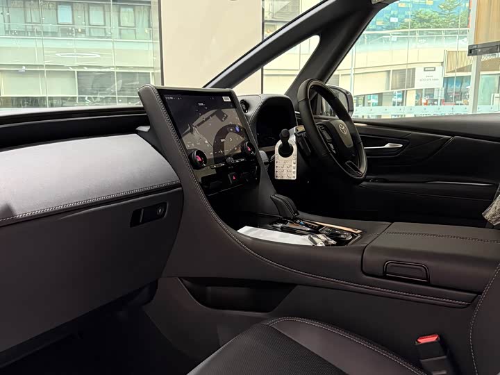 Toyota Vellfire — фото 7