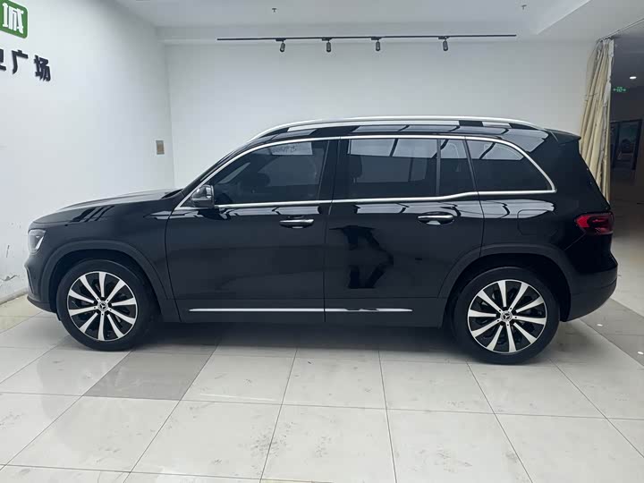 Mercedes-Benz GLB 2024 GLB 220 — фото 4