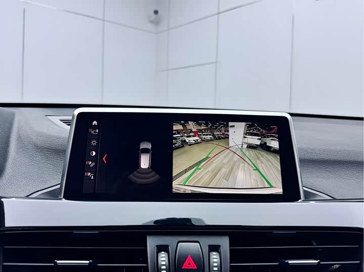 BMW X1 2020 s Drive 20 Li — фото 14