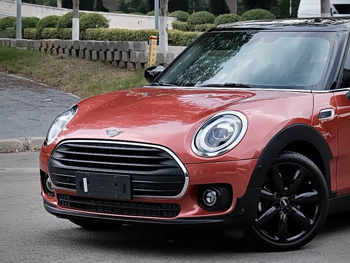 MINI Clubman — фото 2