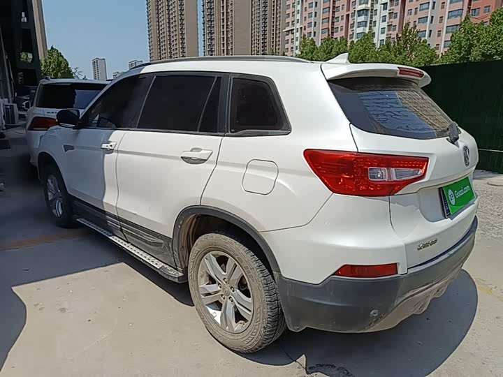 Changan CS75 2016 2.0 L MTLuxury V — фото 5