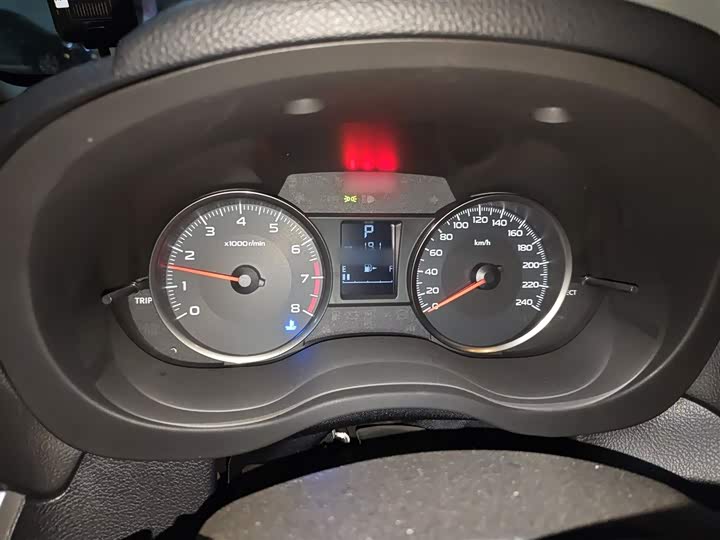 Subaru XV 2016 2.0i — фото 4