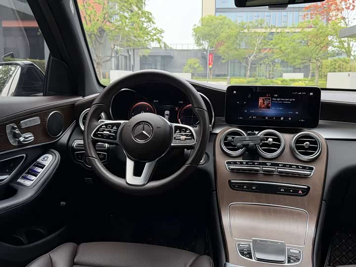 Mercedes-Benz GLC 2022 GLC 300 L 4 MATIC — фото 23