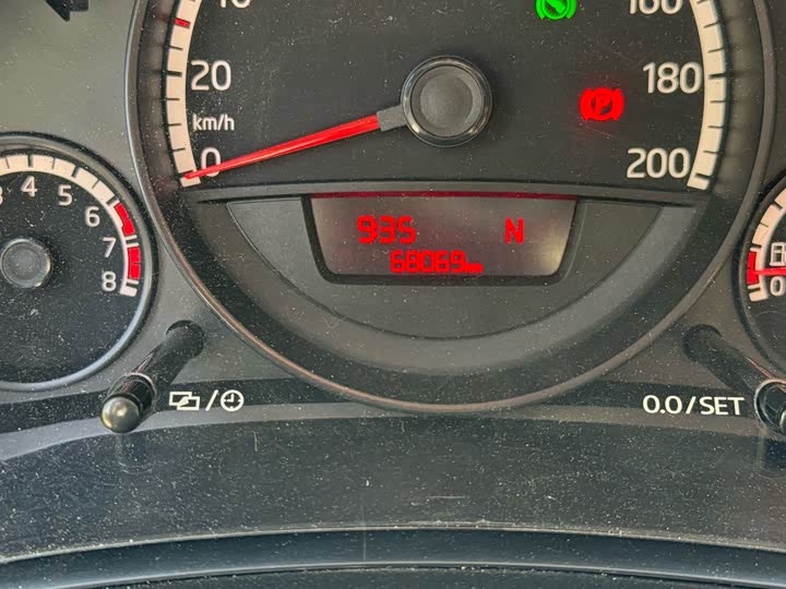 Volkswagen up! 2015 1.0 L move up! — фото 11