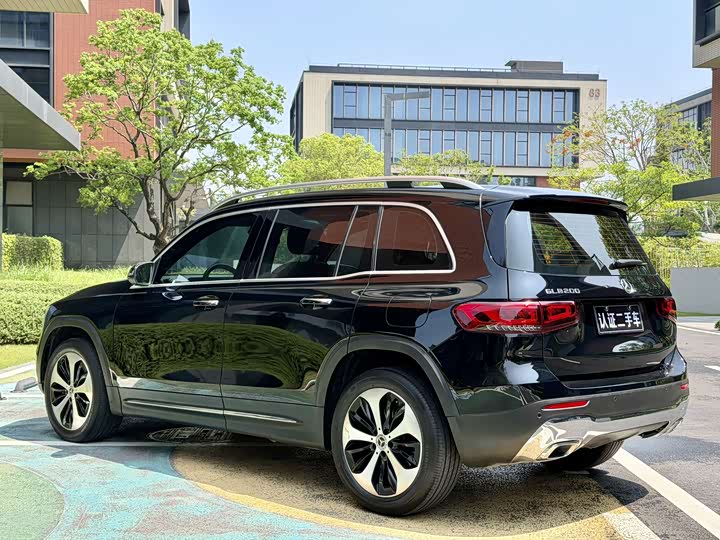 Mercedes-Benz GLB 2021 GLB 200 — фото 30