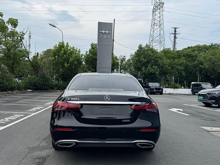 Mercedes-Benz E-Class E 300 L люкс — фото 20