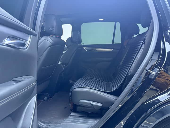 Cadillac XT6 2021 28 T 4 WD — фото 6