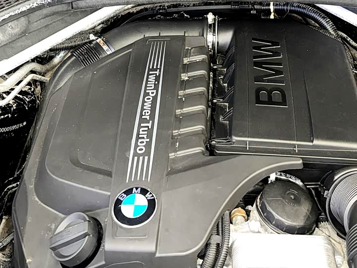 BMW X5 2017 x Drive 35i Leading — фото 12