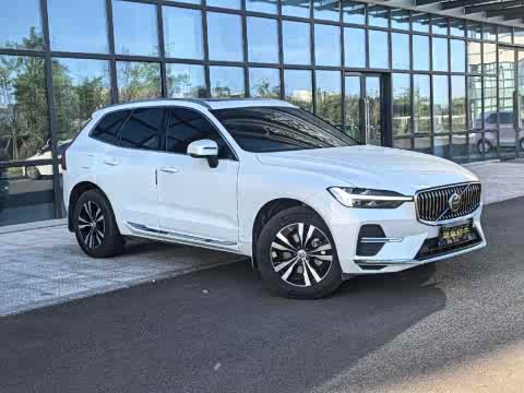 Volvo XC60 2023 B 5 4 WD — фото 14