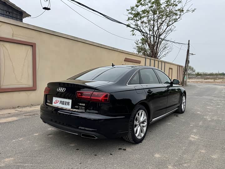 Audi A6L 45 TFSI quattro спорт — фото 4