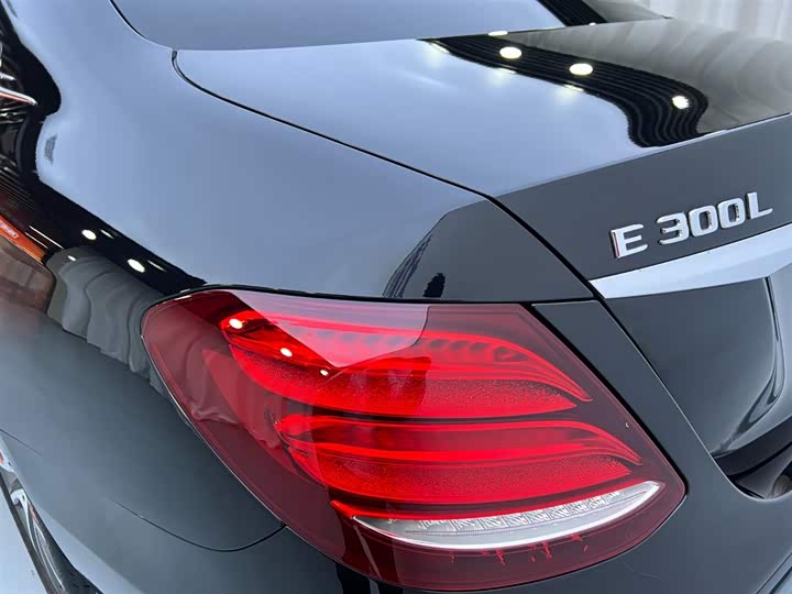 Mercedes-Benz E-Class 2016 E 300 L — фото 27