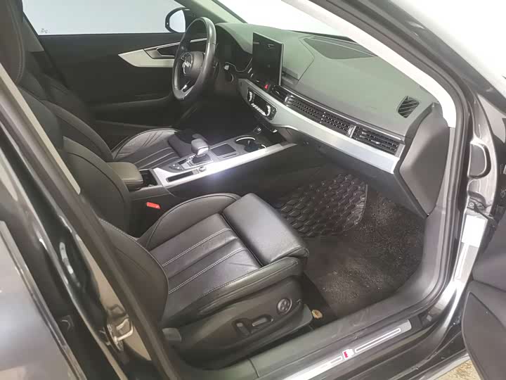Audi A4L 2020 40 TFSI — фото 11