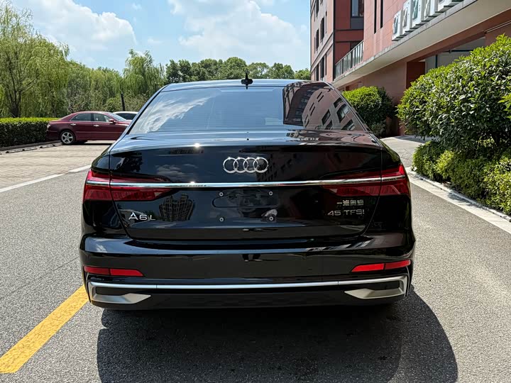 Audi A6L 2023 45 TFSI — фото 15