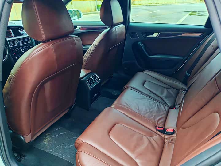 Audi A4L 2015 35 TFSI ATComfort — фото 18