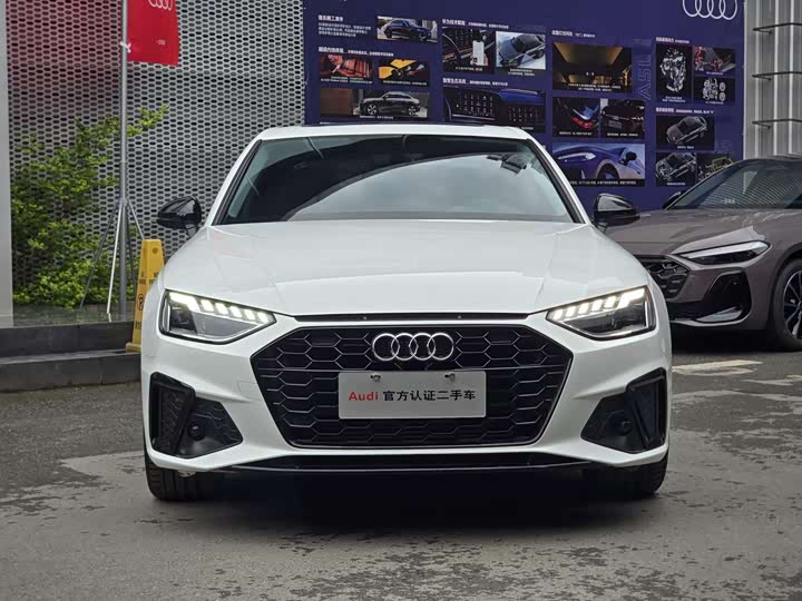 Audi A4L 2023 40 TFSI — фото 2