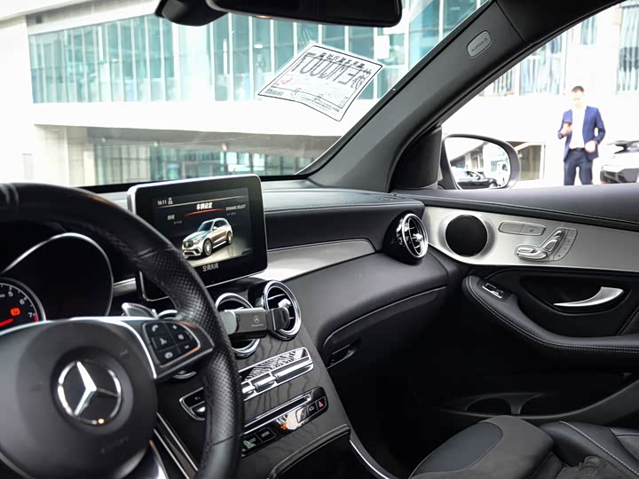 Mercedes-Benz GLC 2018 AMG GLC 63 4 MATIC+ — фото 14