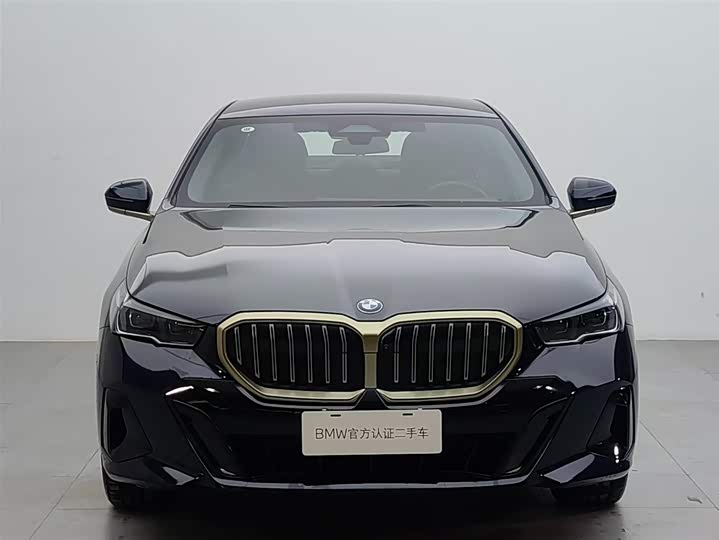 BMW 5-Series 2024 530 Li Leading M — фото 2