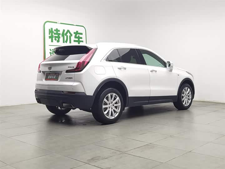 Cadillac XT 4 2020 28 T 2 WD — фото 2