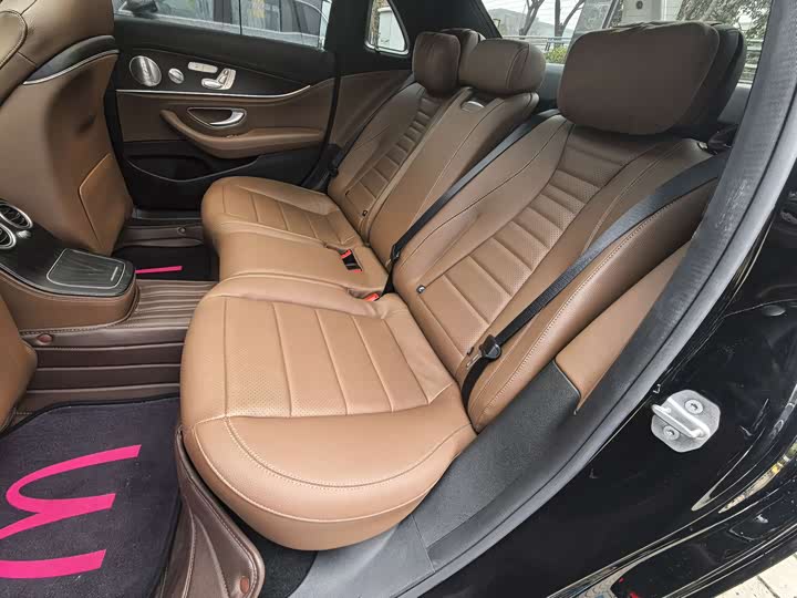 Mercedes-Benz E-Class 2021 E 300 L Luxury — фото 18