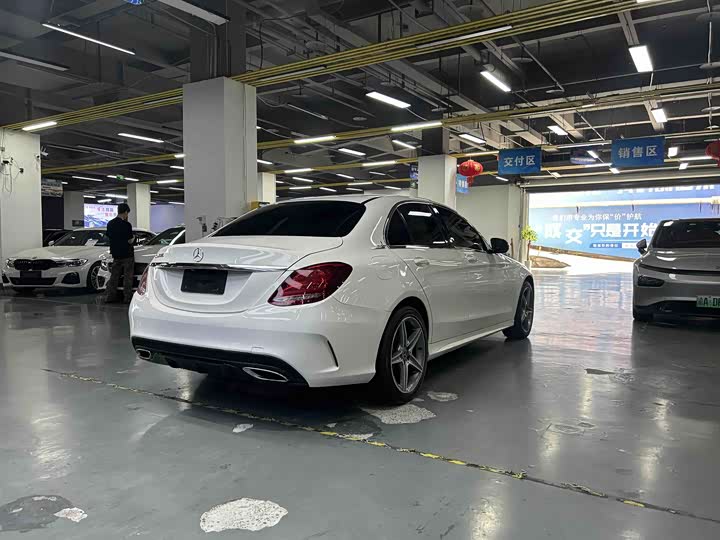 Mercedes-Benz C-Class 2015 C 200 — фото 13