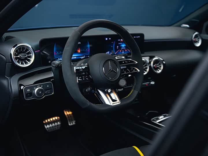 Mercedes-Benz A-Class AMG 2024 AMG A 45 S 4 MATIC+ — фото 11