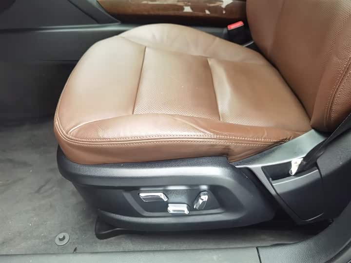 Hongqi H7 2015 2.0 T Luxury — фото 20