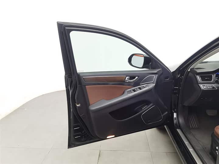 Hongqi H7 2015 2.0 T Luxury — фото 8