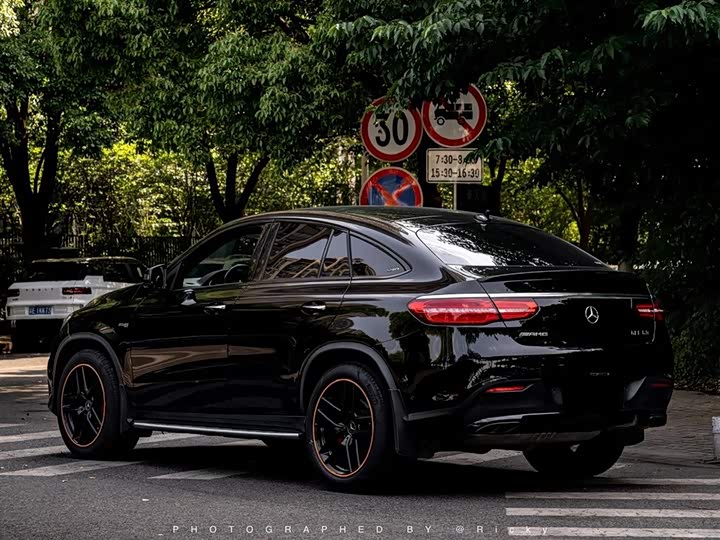 Mercedes-Benz GLE 2018 AMG GLE 43 4 MATIC SUV — фото 10