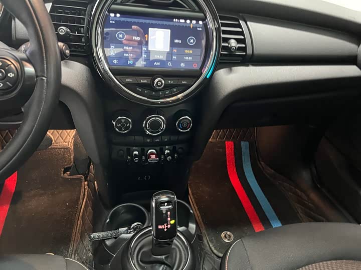 MINI Hatch — фото 11