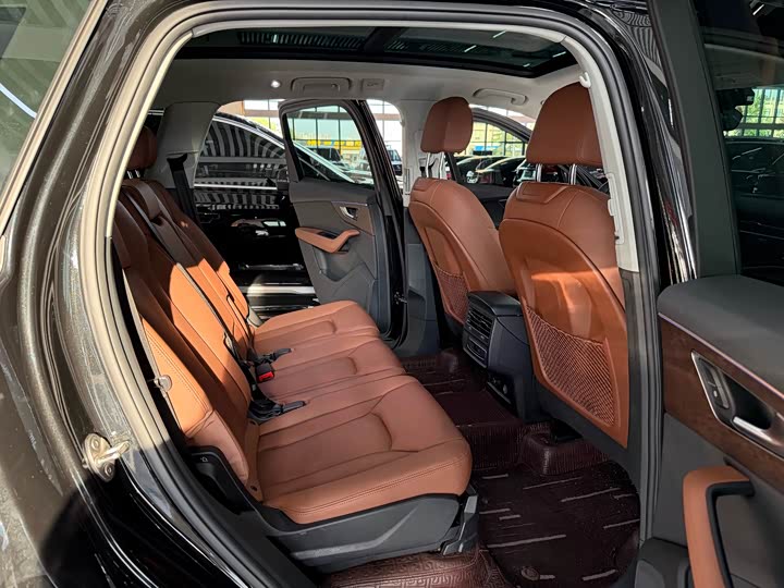 Audi Q7 2023 45 TFSI quattro S line Sport — фото 10