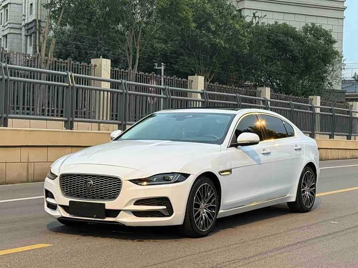 Jaguar XEL 2022 2.0 T 250 PS R-DYNAMIC S — фото 1